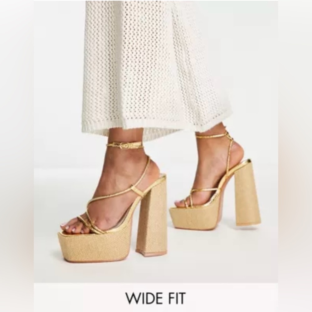📸✨BRAND NEW ULTRA GLAM GOLD/ NATURAL PLATFORM HEELS✨📸